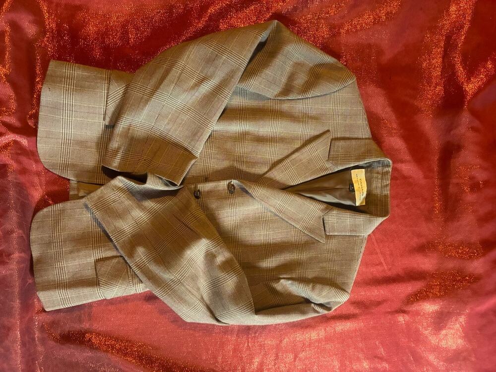 Tahari Arthur S Levine Blazer Womens 8 Plaid Brown Tailored Jacket Two Button